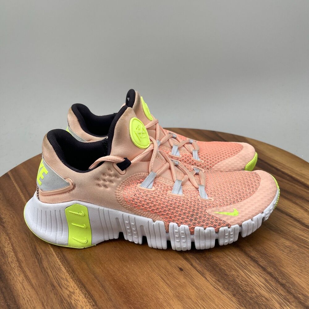 Nike Free Metcon 4 Shoes Womens Size 6.5 Orange Running Lifting Workout Training